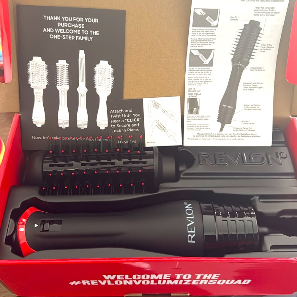 REVLON One-Step Volumizer PLUS - Picture 2 of 5